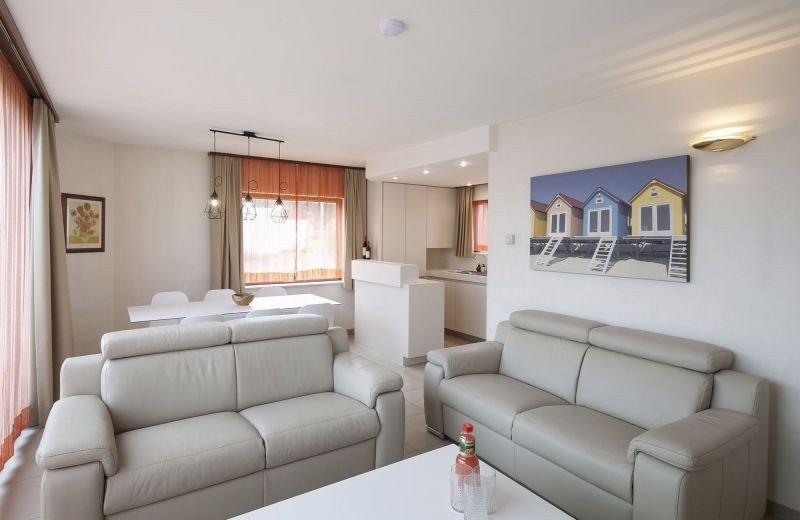 2jb-living-open-kkn5